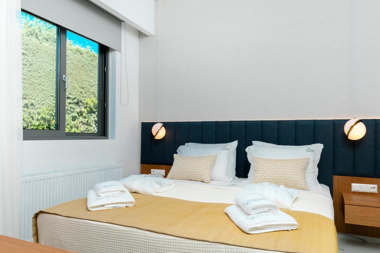 Pachis Escape Suites Exteriör bild